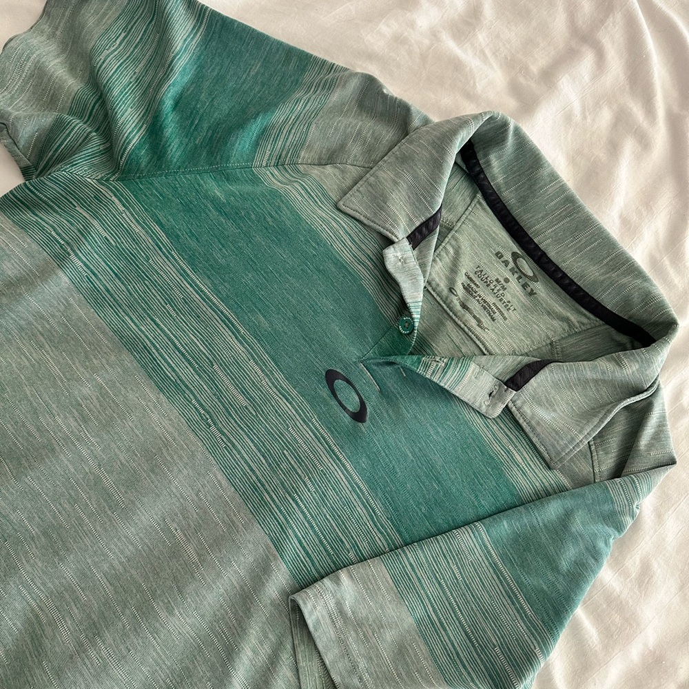Oakley Men's Green Polo Shirt